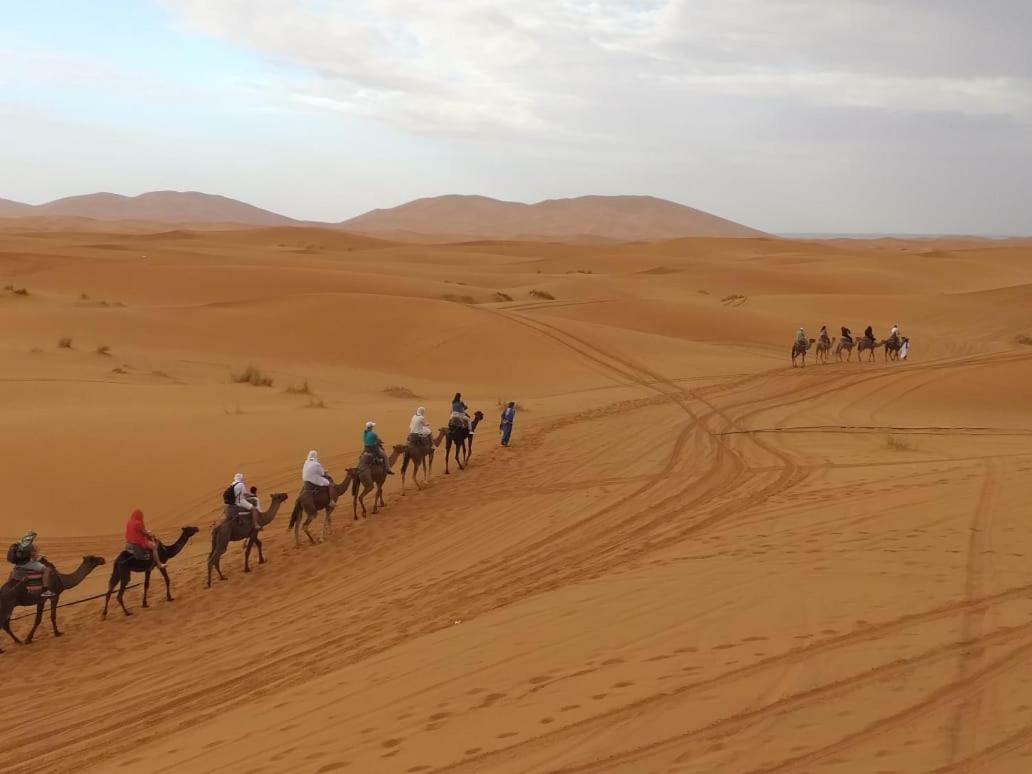 Overnight Desert Camp Merzouga Buitenkant foto